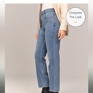 Abercrombie Ultra high rise 90s Straight Jean
